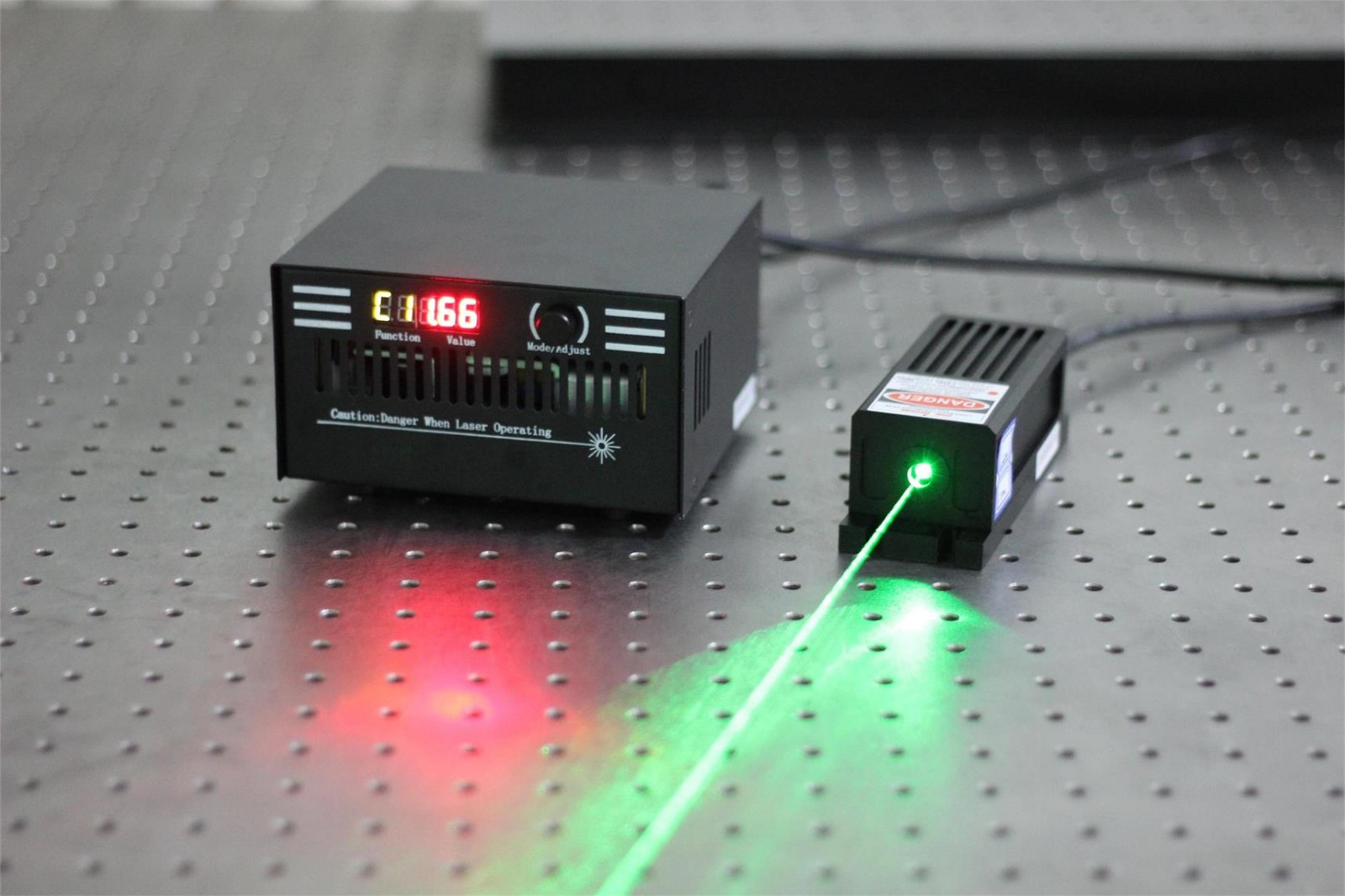 激光發(fā)散角測(cè)試，中為檢驗(yàn)激光設(shè)備檢測(cè)認(rèn)證機(jī)構(gòu)