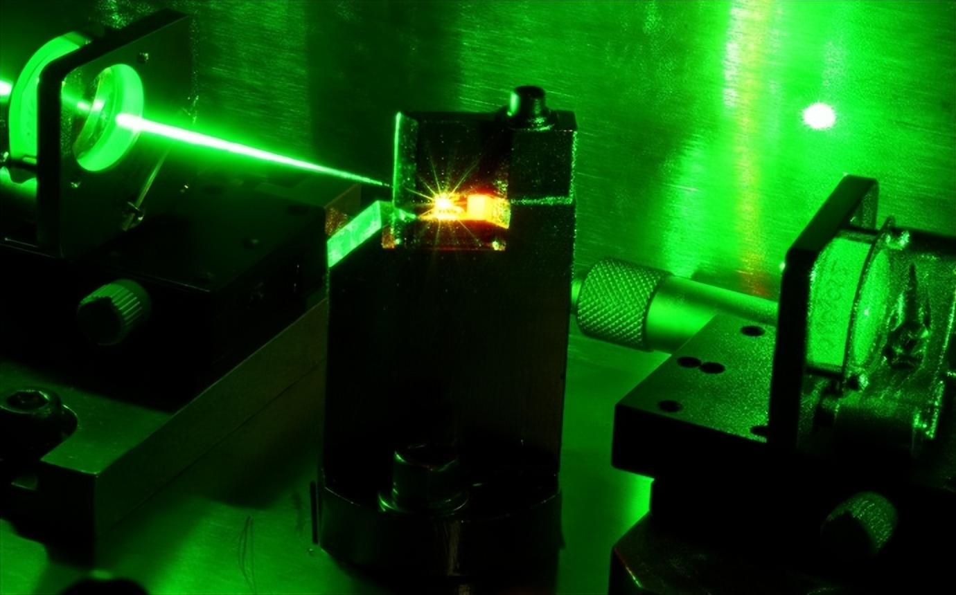 脈沖激光器檢測項目(圖1) 脈沖激光器檢測項目(圖1)