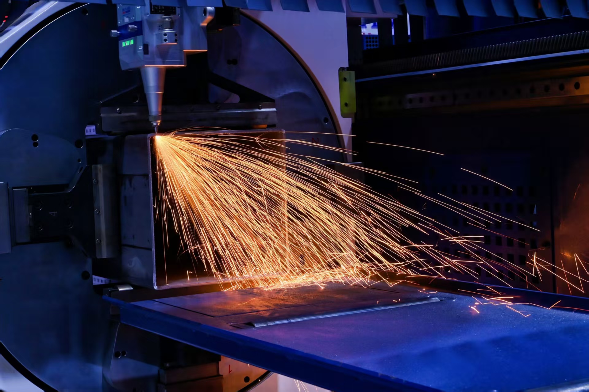 激光切割機功率與板厚對照表及行業發展趨勢分析(圖1)