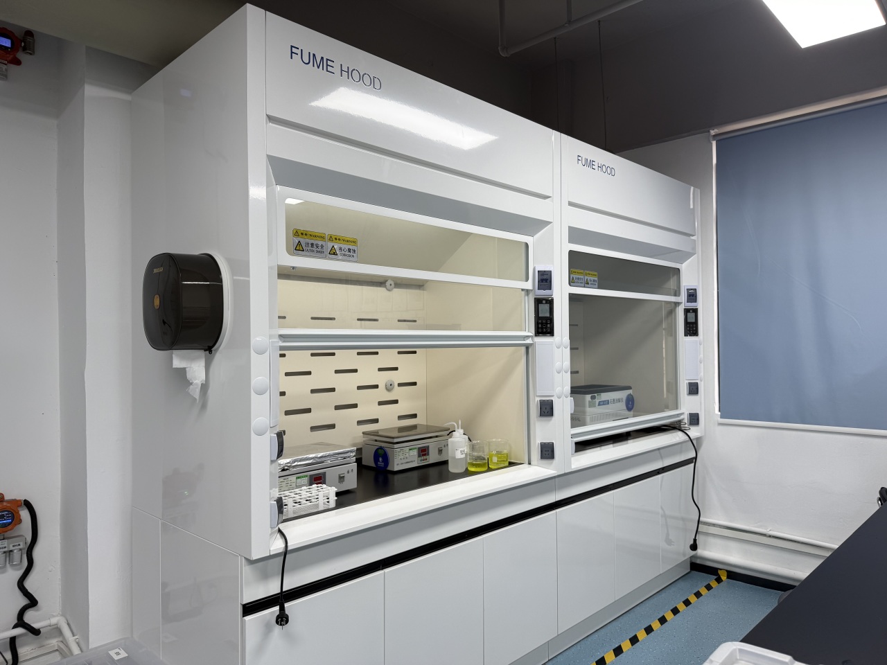 化學(xué)實驗室介紹(圖3) 化學(xué)實驗室介紹(圖3)